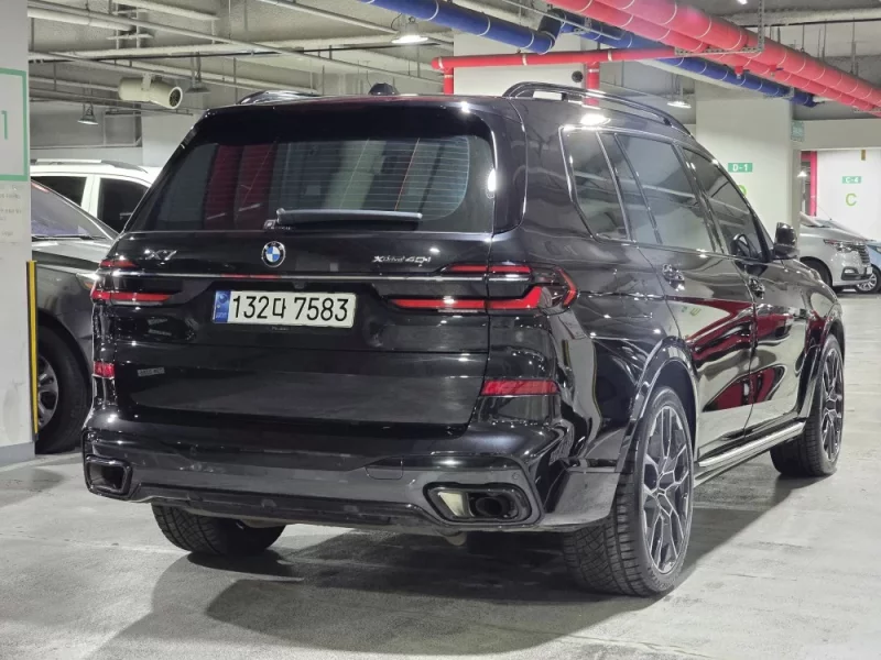 BMW X7
