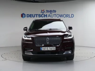 Lincoln AVIATOR