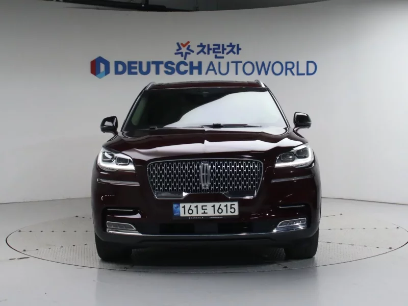 Lincoln AVIATOR