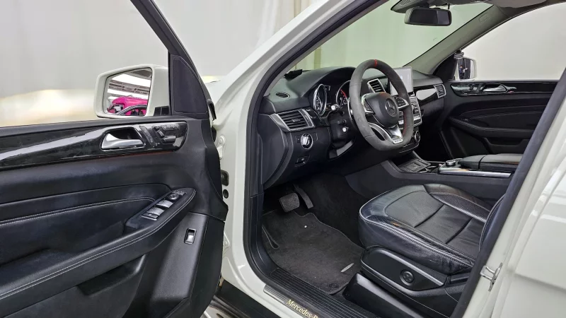 Mercedes-Benz M-class