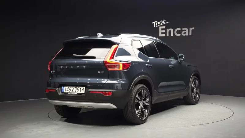 Volvo XC40