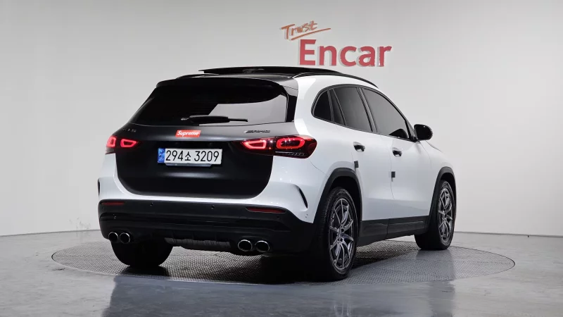 Mercedes-Benz GLA-Class