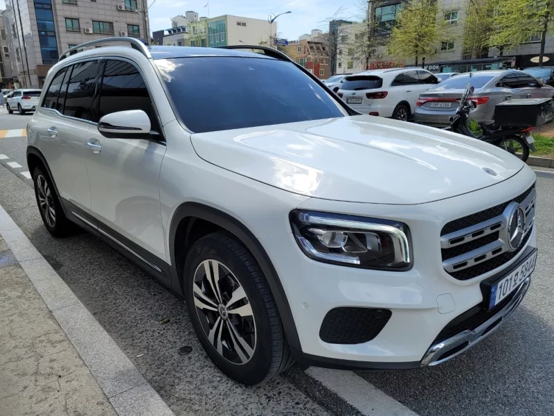Mercedes-Benz GLB-Class