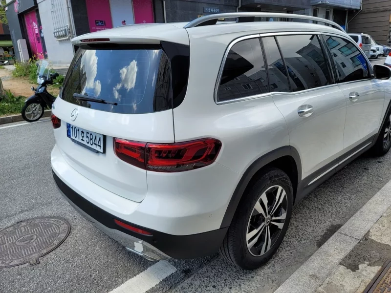 Mercedes-Benz GLB-Class