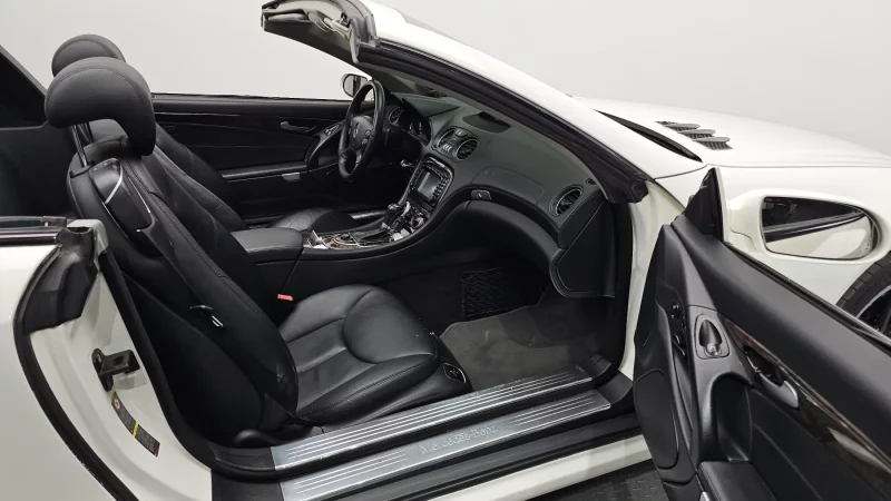 Mercedes-Benz SL-Class