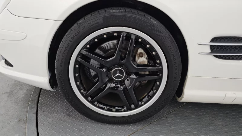 Mercedes-Benz SL-Class