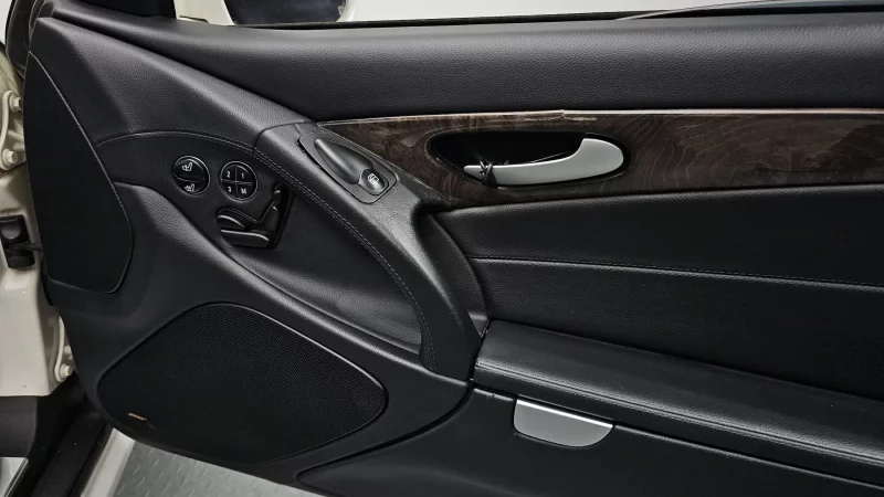 Mercedes-Benz SL-Class