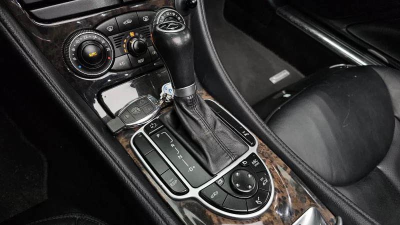 Mercedes-Benz SL-Class