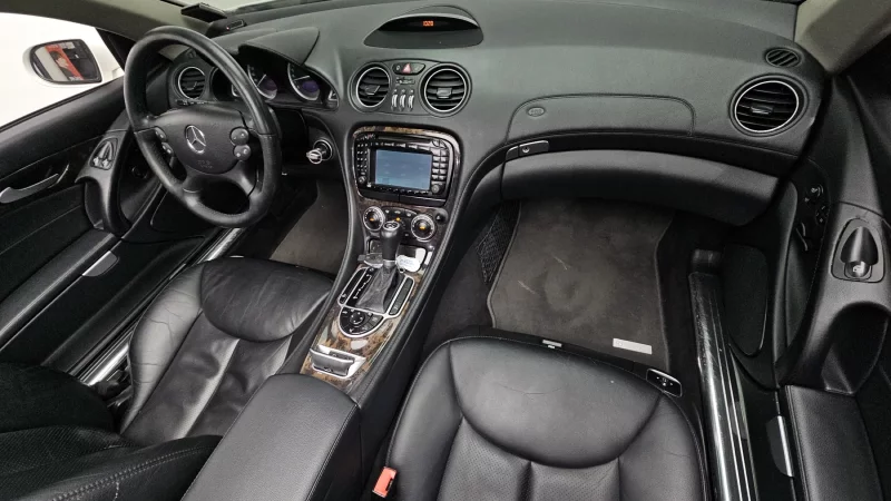 Mercedes-Benz SL-Class