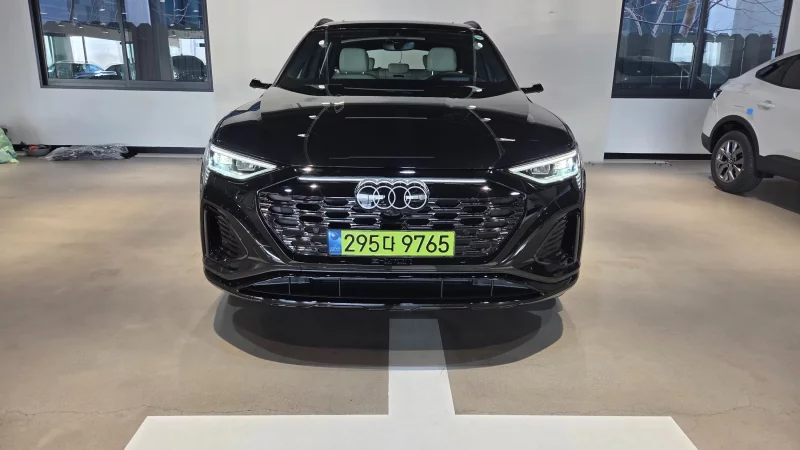 Audi Q8 E-TRON