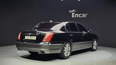 Kia OPIRUS