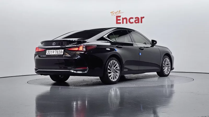 Lexus ES300h