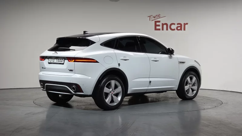 Jaguar E-PACE