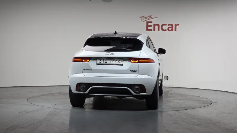 Jaguar E-PACE