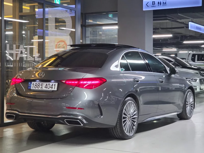 Mercedes-Benz C-Class