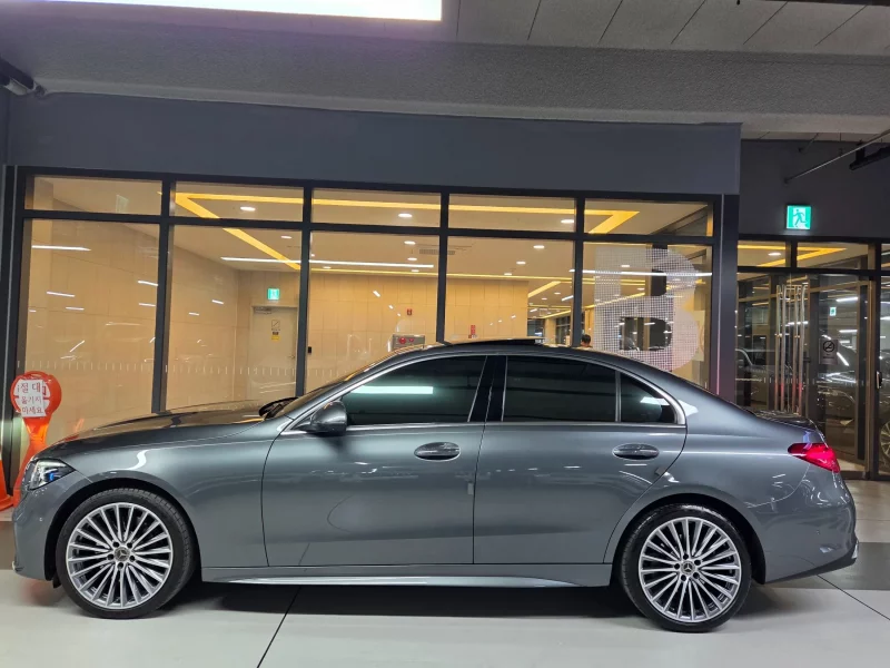 Mercedes-Benz C-Class