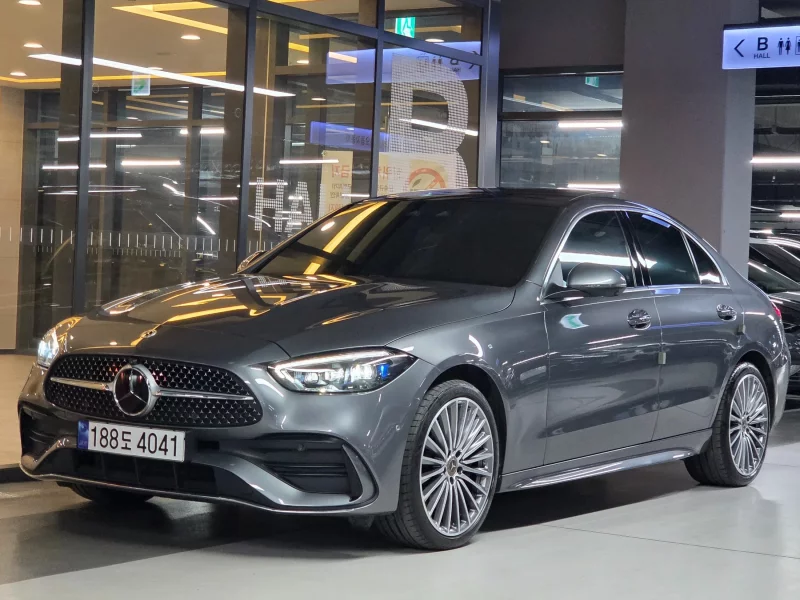 Mercedes-Benz C-Class