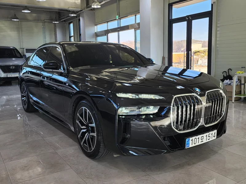BMW 7-Series