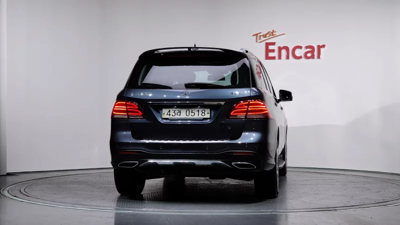 Mercedes-Benz GLE-Class