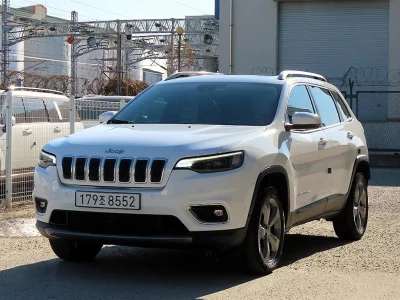 Jeep CHEROKEE