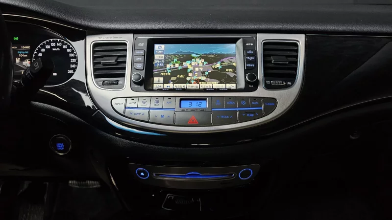 Hyundai Genesis