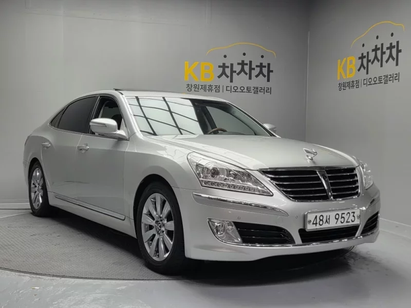 Hyundai Equus