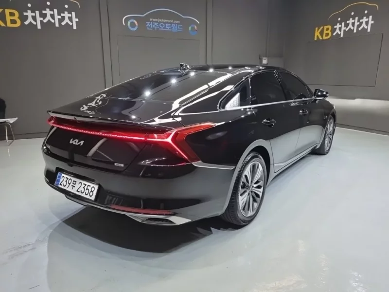 Kia K8