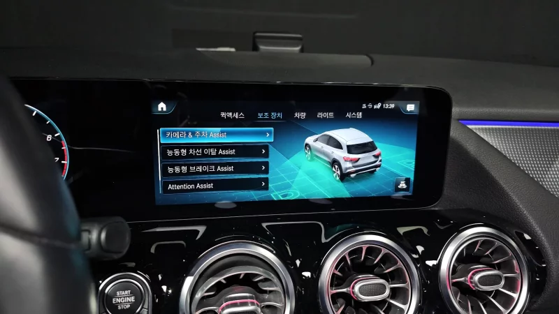 Mercedes-Benz GLA-Class