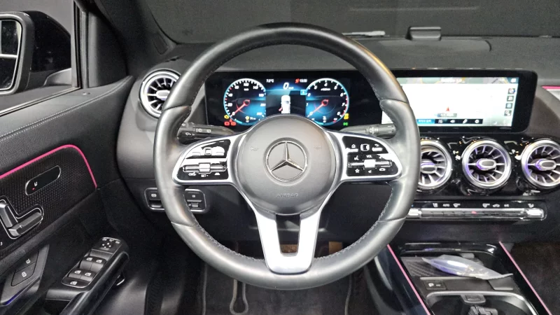 Mercedes-Benz GLA-Class