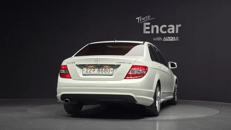 Mercedes-Benz C-Class