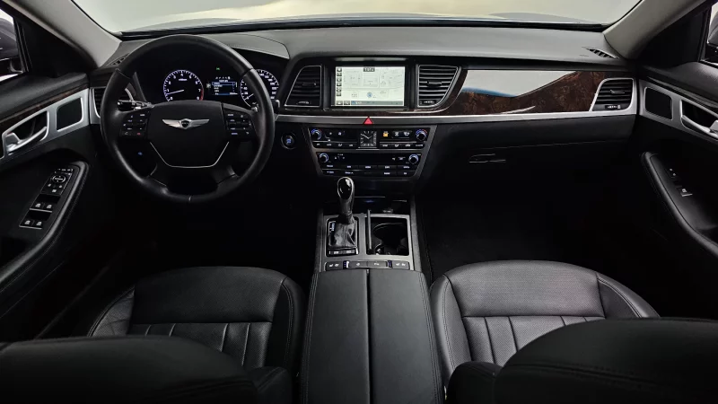Hyundai Genesis