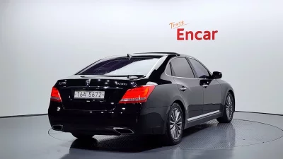Hyundai Equus