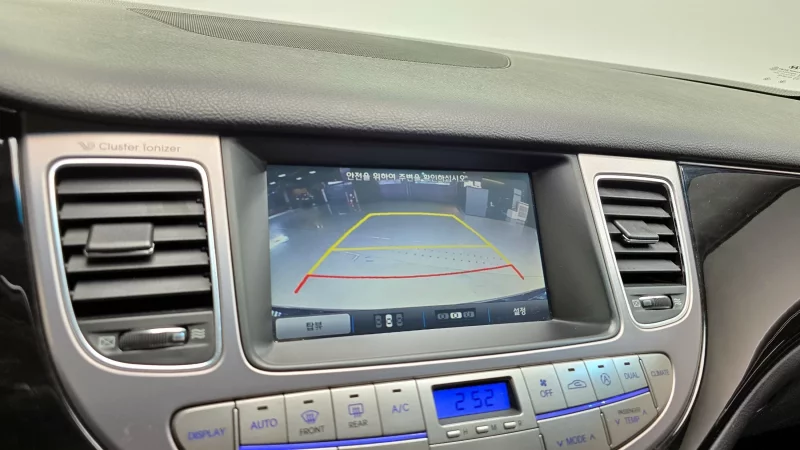 Hyundai Genesis
