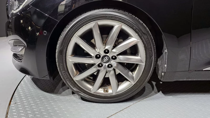 Hyundai Aslan