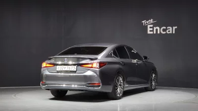 Lexus ES300h