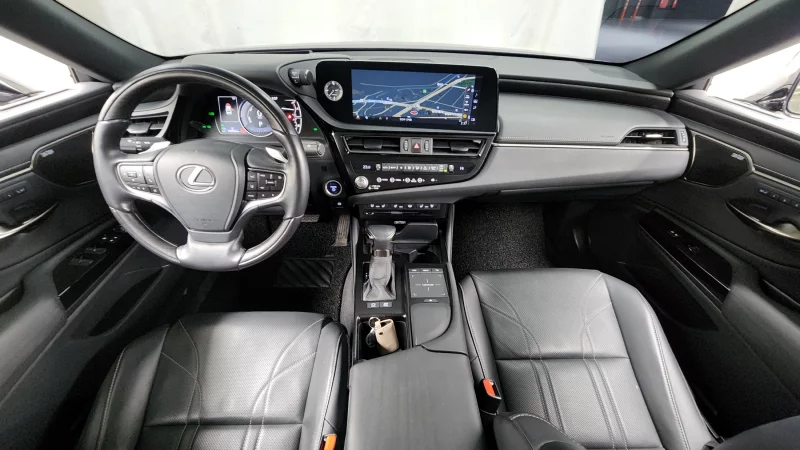 Lexus ES300h