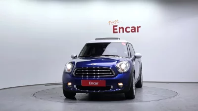 MINI Paceman