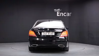 Hyundai Equus
