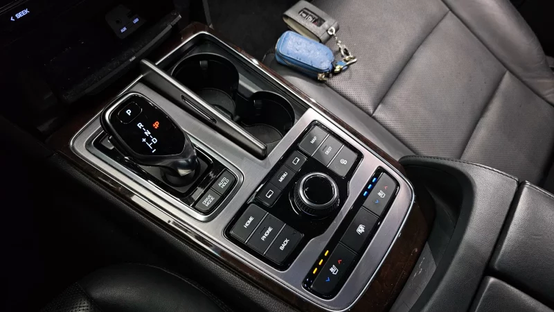 Hyundai Equus
