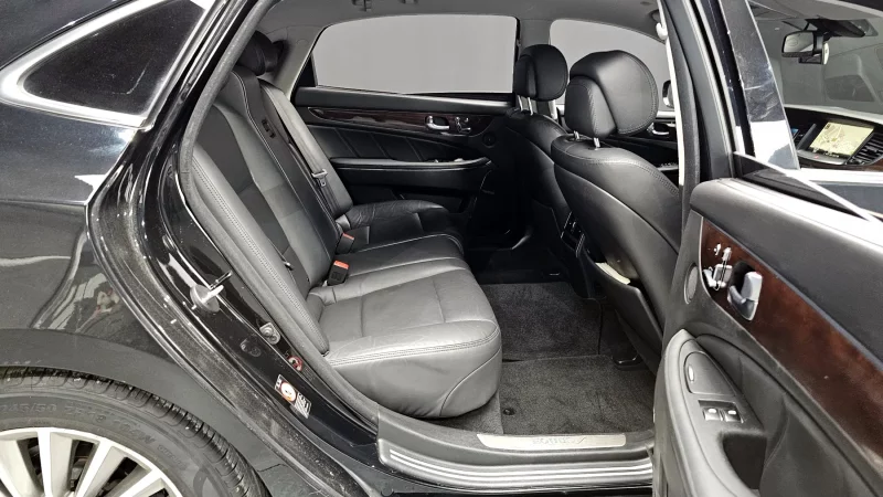 Hyundai Equus