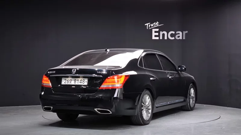 Hyundai Equus