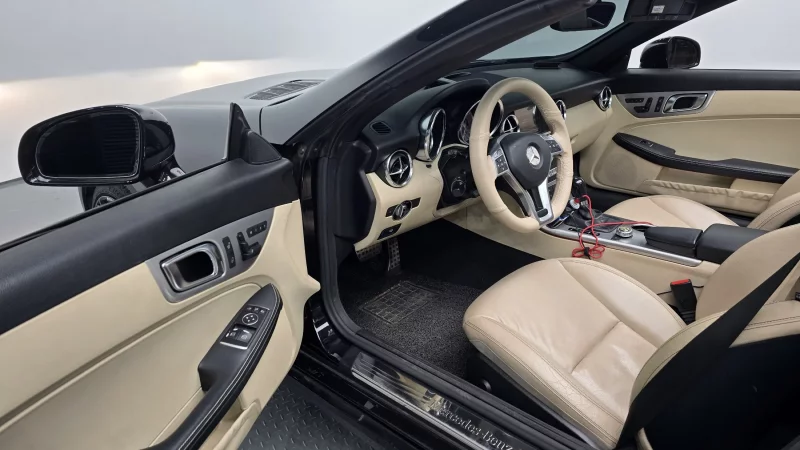 Mercedes-Benz SLK-Class