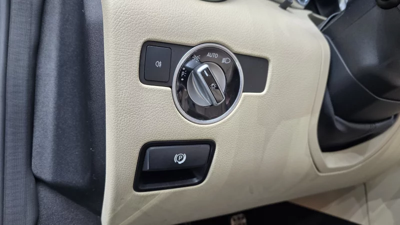 Mercedes-Benz SLK-Class