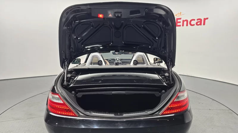 Mercedes-Benz SLK-Class