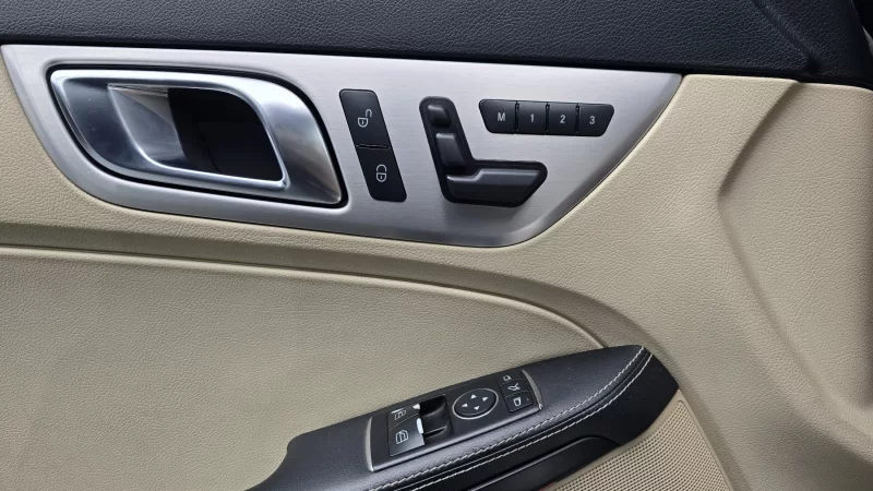 Mercedes-Benz SLK-Class