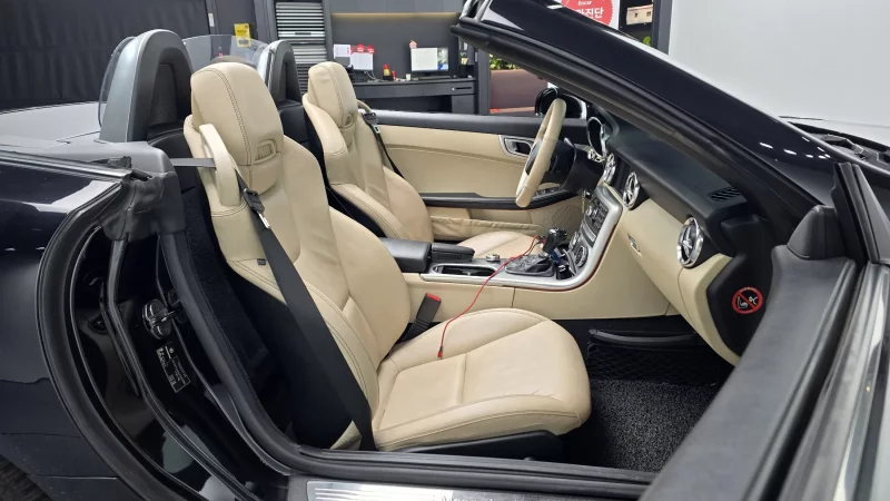 Mercedes-Benz SLK-Class