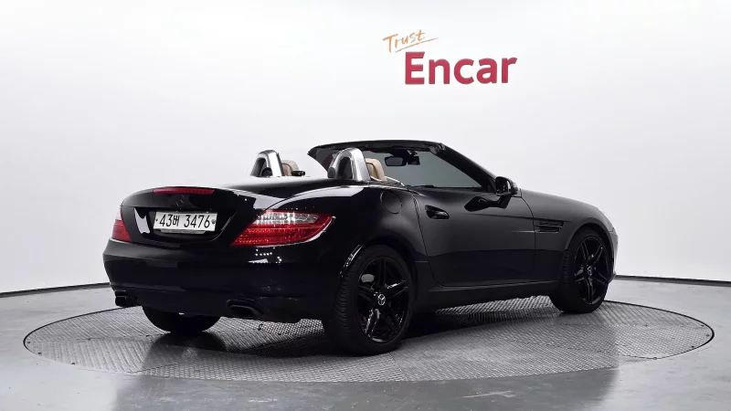 Mercedes-Benz SLK-Class