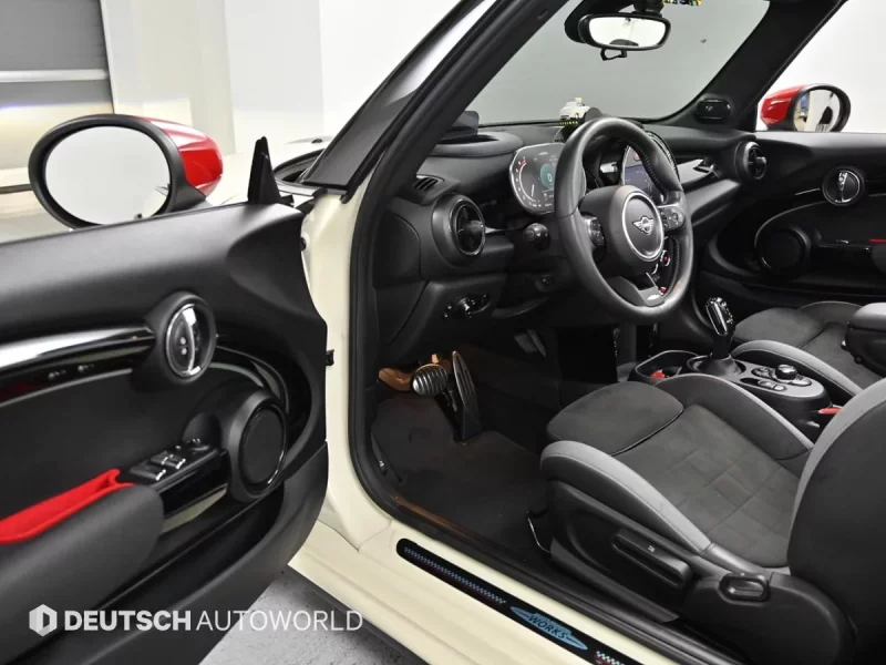 MINI Cooper Convertible