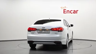 Hyundai Aslan