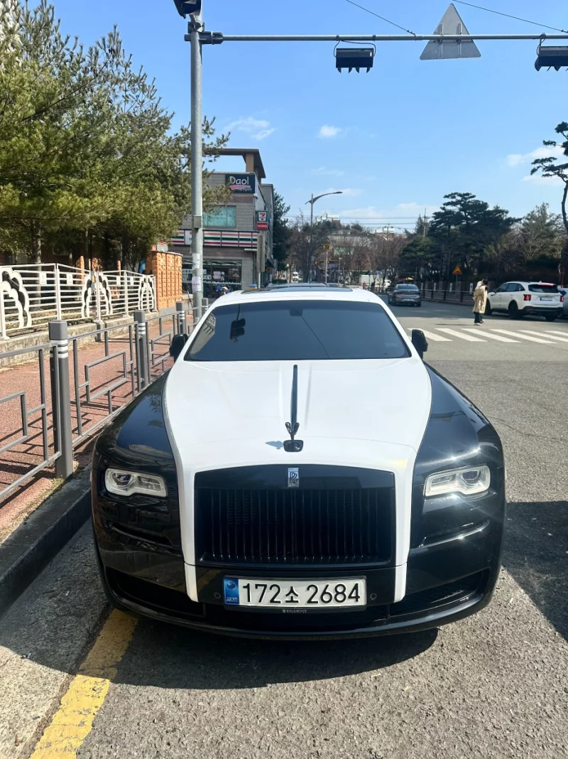 Rolls-Royce GHOST